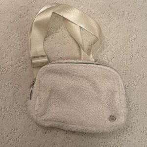 Lululemon Stylish White Sherpa Fanny pack